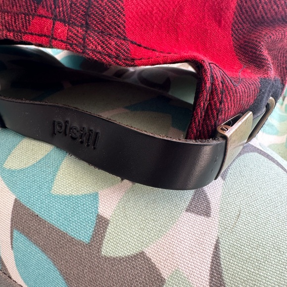 Pistil Ski Bunny Cap - Picture 3 of 4